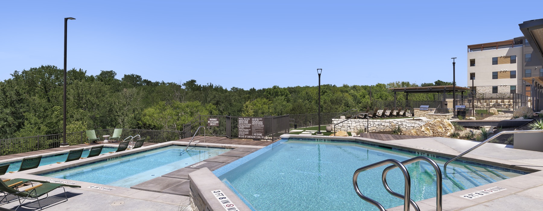 Cadena at The Falls Pool